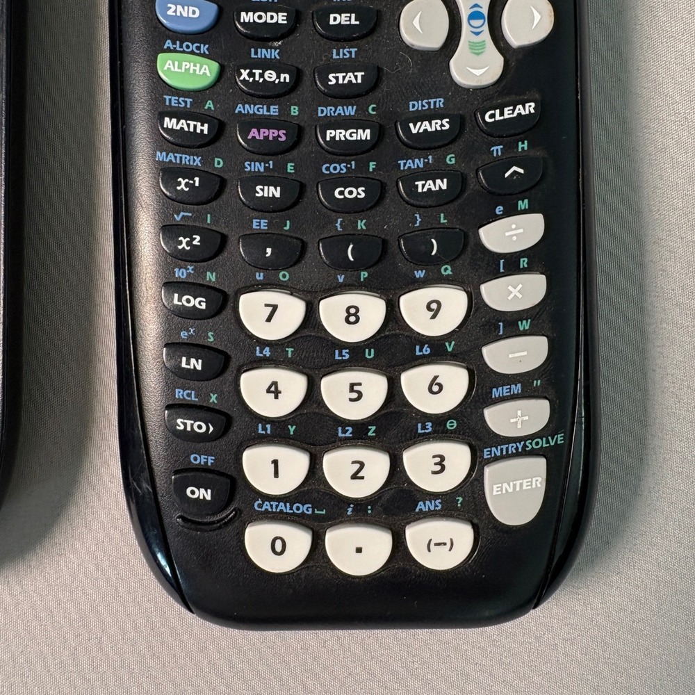 Texas Instruments TI-84 Plus Graphing Calculator Black Silver with Cover P-0413R - Picture 7 of 8